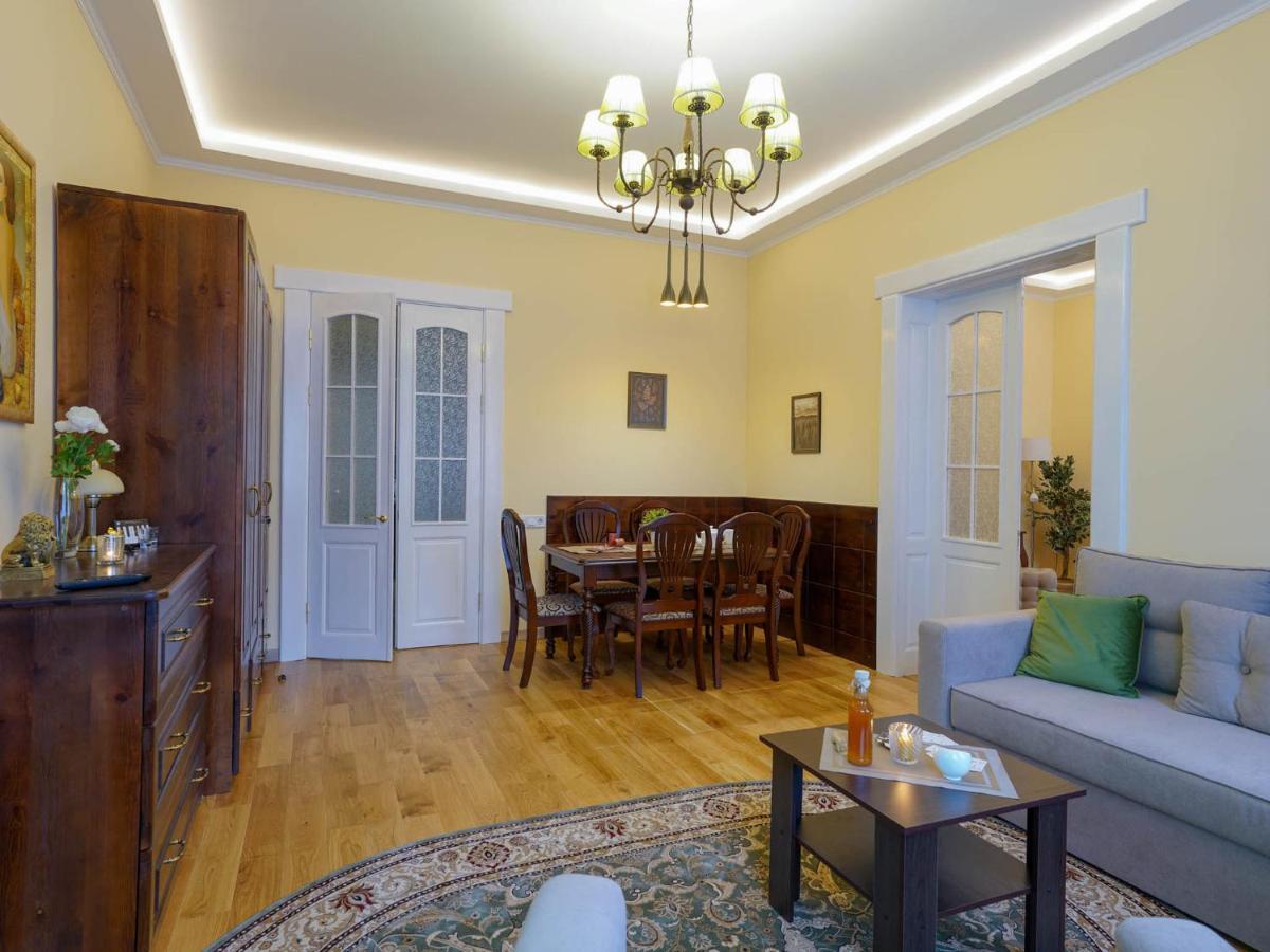 Lviv Suites At Shopena St. 4 Екстер'єр фото